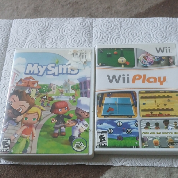 MySims and Wii Play Video Game Set - White